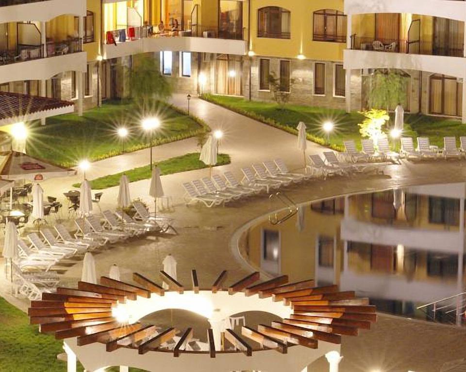 Royal Sun Aparthotel Sunny Beach Exterior photo